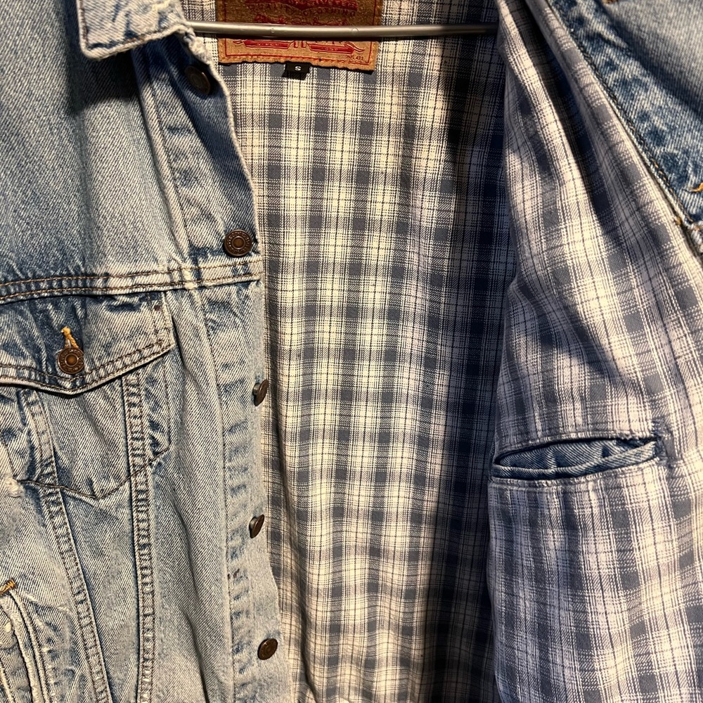 Levi’s Vintage Denim Jacket - Picture 2 of 5